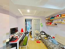 齐一小区 1室1厅1卫 精装修 190万元