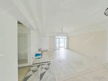 新外滩花苑 4室2厅2卫 毛坯 1890万元