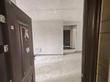 东湖万达旁洋房,南北通透三室,单价低 毛坯