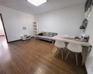 低楼层 小面积 低总价 地铁口