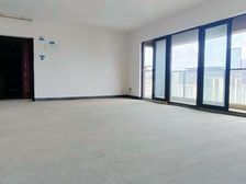 满二大阳台随时看房 南北通透小区中庭视野好 急售业主是朋友