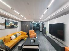 急售!洋房一楼带花园 端户花园120平 随时看房 价格可谈