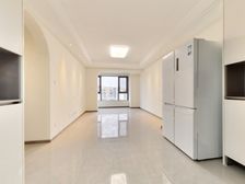 蓝光圣菲悦城二期 成都买二手房0中介费,各个小区都有房源