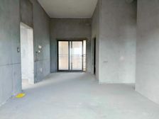 星城翠珑湾(二期) 车位充足 近地铁 楼龄新 双卫生间