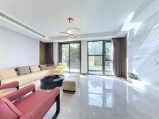 世纪江湾 5室2厅 299.42平