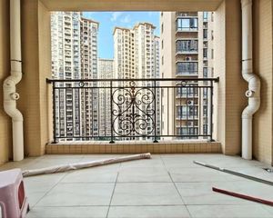 松湖翠珑湾热销三房 南北对流双阳台 万象汇城轨等核心配套齐全