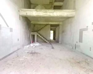 万科四季花城别墅 全小区醉低 395万 做好土建 不靠路边