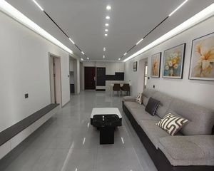 送车位送储间十一中新华路小学橄榄绿洲和雅精装三居室老证拎包住