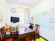 西湖地铁口钱塘免接送,省府圈 楼层,端头户型,小三房