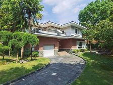 夏都小镇旁 西郊华城 新出花园880平独栋,全新装修急售