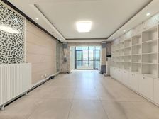 盛世草堂 中间楼层,明厨明卫,采光好,视野好,朝南对中庭