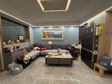 万达北!电梯洋房!一楼带院!全屋精装修!全天采光!看房方便