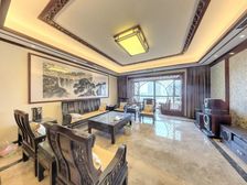 次新品质花园小区,前看海后看山,精装短住,带两车位