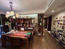 万科金色城市 正南朝向 高绿化 近地铁 停车方便 出行方便