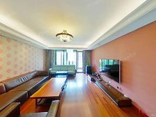 金桥瑞仕花园 4室2厅2卫 精装修 1300万元