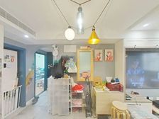 新上笋盘!两房两厅 精装修 看房方便 业主诚意出售,楼层好