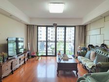 徐盈路地铁口 豪装平层 满五 双卫 中间楼层南向采光好