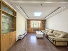 七 中 人民路小 学 民生胡同 服装厂家属院 纯三楼 带储间