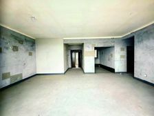 九十几买水印三生大阳台大横厅4房2卫,视野 住家静谧