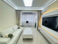 电梯高区景观房 视野嘎嘎好 送全屋精装修 随时看房 拎包入住