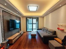 拎包入住有没有 简直都是 满五 无个税 精装未住