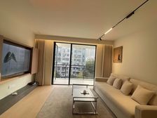 电梯中区 南北通户型 送全屋精装 近地铁 配套齐全 随时看房