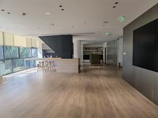 中关村软件园一期 与大厂为临 楼下地铁18号线 免租期半年