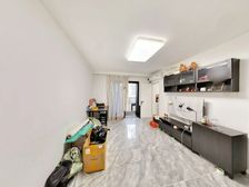 瑞江花园梅苑中间层大2居独立客厅前后不临街