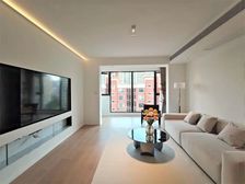 花城实拍一梯两户精装修,已买速售本月就要卖掉,价格好谈!