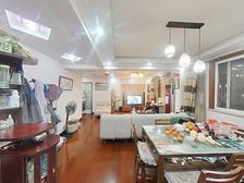 新上房源 诚意出售(价格可大聊 急急急)电梯中高区