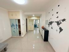 2012年次新房 送车库固定车位 户型方正 看房有钥匙