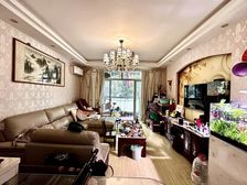 搭建私密环绕花园60平丨房东出国 诚售 满五税少看房随时