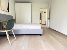 一梯两户 边套全明户型 南北通得房率高 随时方便看房 名额在