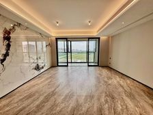 新上临河大平层,次新房,一梯一户,3南1北房,各付税,价可谈