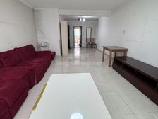 珠江御景 交通便利 车位充足 小区绿化高 双卫 电梯房