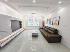 仅1w住站南广场近带地下车位!H户型133平精装修拎包入住