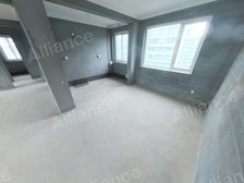 江湾壹号中央景观房,西边套带车位,楼层好,360万一口价