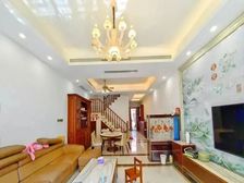 华为旁 万科精装别墅 实用面积300平 比毛坯价格还便宜