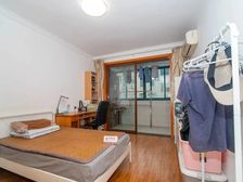 今日|新上,位置闹中取静,双南全明,户型正气,得房率高