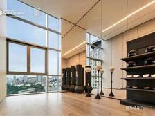 渝中区18T 精装看江大平层 270度环幕看江 紧邻18梯