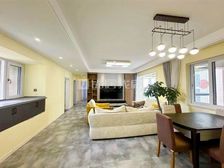 精装 131平 4室 电梯房 华润国际C区 看房方便 有钥匙