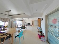 买一层送一层,阁楼层高三米五实用面积200+ 户型方正全明