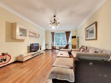 紫荆苑 标准套四双卫,户型方正,通透户型,交通方便