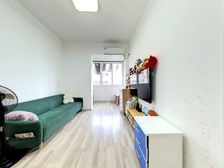 桐梓林小区 不临主路,南北朝向标准套二适合陪读家长