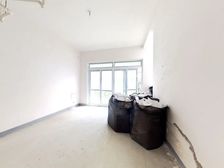 鹿山雅苑南区 两开间联排别墅 房东非常诚心卖 突破底价
