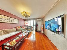 新康家园 3室2厅 有车位 144.99平