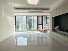 20万精装一天未住 中间楼层采光好 140平三阳台落地窗