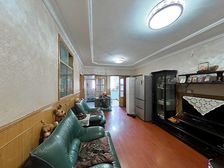 低楼层+交通方便+正规三室+南北通透+诚意出售