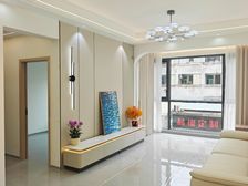 顺昌广场旁秀乐公馆 95平3房2卫 全新品质装修未入住带平台