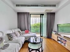 仁恒河滨花园 有车位,可长实验书包